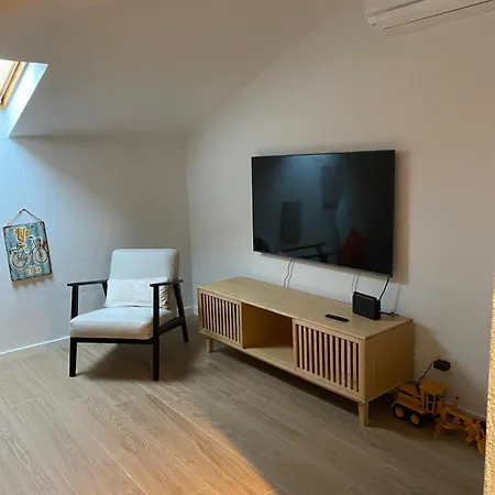 Cozy Surfhouse At Obidos Lagoon アパート フォス・ド・アレーリョ